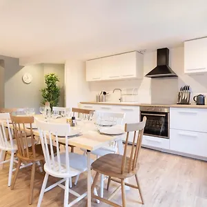 https://lille-centre-superbe-appartement-avec-terrasse.lillehotels.org
