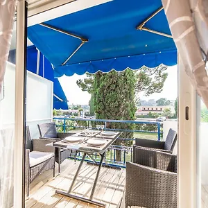 Appartement L'ascot Appartement, Plages à 300m, Vue Hippodrome, Cagnes-sur-Mer